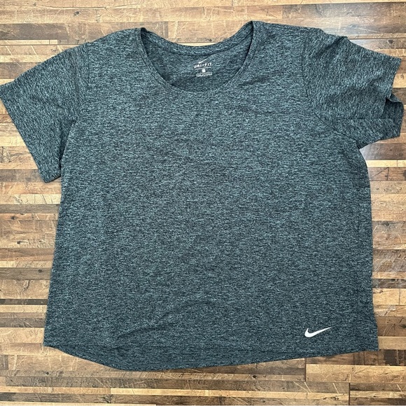 Nike Dri-Fit Athletic Short Sleeve Top Gray Sz 2X - Picture 14 of 15